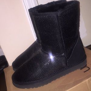 UGG classics short boot